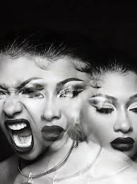 3 años de Traumazine que es el segundo álbum de estudio de la rapera  estadounidense Megan Thee Stallion, lanzado el 12 de agosto de 2022. Este  fue su último trabajo con 300 Entertainment y 1501 ...