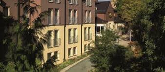 The desert gardens a member of novotel hotels is one of the most convenient accommodation options because it is one of only a small number of options within a comfortable stroll of the yulara center. Rudolstadt Hotels From Au 72 Cheapest Accommodation In Rudolstadt 2021