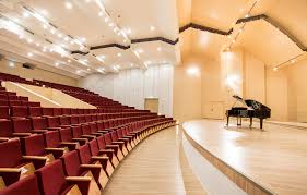 Pentru al patrulea an consecutiv, loredana groza revine în concert la sala palatului pentru două concerte. Sala Patria A Filarmonicii Brasov BraÈ™ov