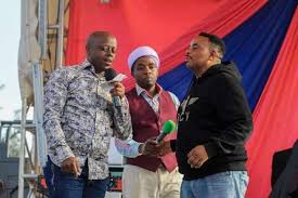 Mimi, i didn't mean that! Karangu Muraya With My Brother Njogu Wa Njoroge Hsc And Ben Githae Hsc We Wish You A Blessed Friday Hata Mimi Siku Moja Mtaniita Karangu Muraya Hsc Maundu No Kahora Riutimaithori