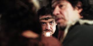Dans la série kaamelott en streaming vf, le quotidien banal et burlesque du roi arthur et des chevaliers de la table ronde : Fovj2g9n8ohdum