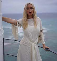 Smile is the sixth studio album by american singer katy perry.it was released on august 28, 2020, by capitol records, three years after its predecessor witness (2017). Katy Perry Charts On Twitter Electric Has Surpassed The Mark Of 20 Million Views On Youtube