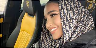 Born 5 march 1996, also known as enisa, is an american pop singer of montenegrin descent. Nigerians Are Very Funny American Singer Enisa Nikaj Ghbase Com