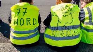 Des gilets jaunes réunis à montmartre pour l'acte 19 de leur mobilisation, à paris, le 23 mars. Gilets Jaunes Marche Citoyenne A Meaux Pour Parler Problematiques Locales Et Redorer L Image Du Mouvement