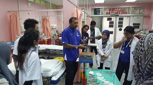 Jabatan kesihatan negeri sembilan menafikan wabak influenza sedang merebak di hospital tuanku ampuan najihah seperti. Thinagaraj Sanniasi Auf Twitter Emergency And Trauma Department Hospital Tuanku Ampuan Najihah Kuala Pilah Morning Rounds Teaching Basic Airway Management 30 09 16 Https T Co Rxafmvnxqn
