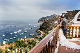 Catalina Island Descanso Beach Club Wedding Samantha Justin Descanso Beach Club Coastal Wedding Venues Beach Wedding Photos