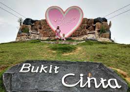 Tiket masuk bukit cinta pemekasan 2021 : Tiket Masuk Bukit Cinta Pemekasan 2021 Fasilitas Dan Harga Tiket Masuk Bee Jay Bakau Resort Maret 2021 Wisatakaka Bukit Cinta Pamekasan Berlokasi Di Jalan Lawangan Daya Kelurahan Sentol Kecamatan Pademawu Pamekasan Regency Limorikurr