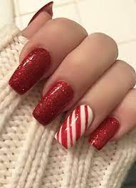 Here is a very easy design, now i know that i say that a lot, but this one is so easy even adam could do it. Christmas Nail Art Design Christmas Nail Art Design Stiletto Simple Christmas Nail Art Design Stil Cute Christmas Nails Christmas Nails Easy Candy Cane Nails