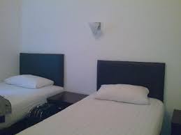 We are a 48 bedroom newly refurbished hotel in ilford (east london) where each room has been tastefully decorated according to the needs and comfort of each guest. Banks Hotel Ab 41 4 7 Bewertungen Fotos Preisvergleich Ilford Essex Tripadvisor