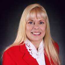 Chris Nesser's Instagram, Twitter & Facebook