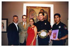 De wikipedia, la enciclopedia libre. Sylvia Orozco Jorge Sedeno And Police Officers At Taste Of Mexico The Portal To Texas History