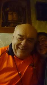 Men asking for photos during conversations