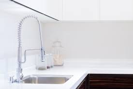 Der wasserhahn in der küche und einige steckdosen im flur und zimmer funktionieren seit dem einzug nicht richtig. Ausziehbarer Wasserhahn Ist Undich Problemstellen