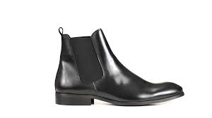 Shop men's chelsea boots, masterfully created from one piece of premium leather. 13 Shoes To Wear With Jeans The Ultimate Guide 2018 Update