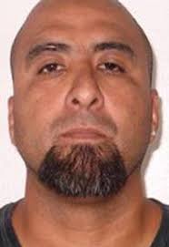 Convict flees halfway house