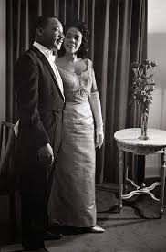 Biografia Imagen De Martin Luther King Martin Luther King Y Su Esposa Coretta Scott King Coretta Scott King Fotos Historicas Retratos