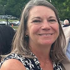 Tracey Larkin's Instagram, Twitter & Facebook