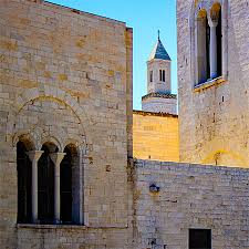 Taranto is a city in italy , featured in the euro truck simulator 2: Tarent Taranto In Apulien Sehenswertes