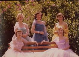 Today's post is of a couple Lilac Time photos from the past! these photos  defently show how exciting Lilac Time was no matter the year! The first  photo is from 1971. Pictured,