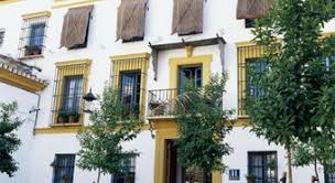 Guests at hospes las casa del rey de baeza can enjoy typical andalucian dishes and delicious tapas at the azahar restaurant or out in the courtyard seville, andalucia, spain. Hotel Hospes Casas Del Rey De Baeza Sevilla Atrapalo Com