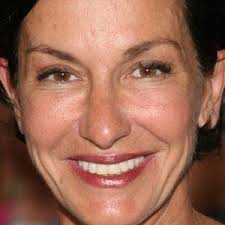 Cynthia rowley is an american fashion designer based in the washington heights neighborhood of new york city. Cynthia Rowley Net Worth Fashion Designer