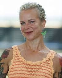 Ashley Nott's Instagram, Twitter & Facebook