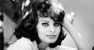 2017 Women's Day at the Auchan in Naples: exhibition