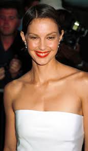 Il y a 25 ans jour pour jour, la Première Mondiale de 'X-Men' avait lieu à  Ellis Island à New York. (12 juillet 2000) : r/Fauxmoi