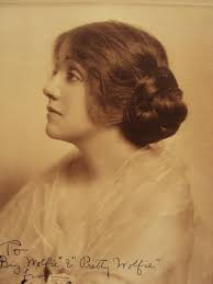 LAURETTE TAYLOR Manners SIGNED Autograph PHOTO Silent Film era DAVIS &  SANFORD