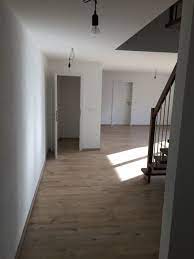 104,40 m² ist barrierefrei und lässt sich bequem über einen mehr anzeigen fahrstuhl erreichen. 5 Zimmer Wohnung Zu Vermieten 74096 Bad Rappenau Mapio Net