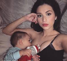 Sonya Davison's Instagram, Twitter & Facebook