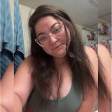 Does anyone have a portable air pump to air up tires in DeSoto Missouri?