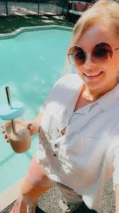 Amber Santucci's Instagram, Twitter & Facebook