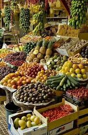 Fruit Market Au Portugal Magasin Fruits Et Legumes Fruits Et Legumes Etals De Marche