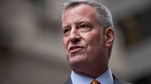 Mayor Bill de Blasio, wife report $221,000 in income