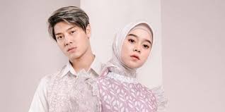 Hubungan rizky billar dan lesti kejora belakangan menjadi sorotan banyak orang. Mc8aorth9n3y7m