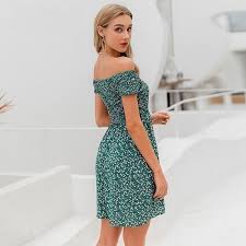 Skip to the end of the images gallery. Petite Robe Verte Fleurie Miss Boheme