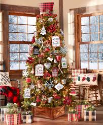 Our ultimate guide to the best christmas decorating ideas! Decorating For A Country Christmas A How To Guide The Lakeside Collection