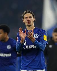 Aktuelle nachrichten, spielberichte, highlights, transfers, interviews, faninfos und vieles mehr auf einem blick. Benjamin Stambouli Facebook