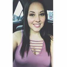 Alisha Crowe's Instagram, Twitter & Facebook