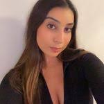 Deena Ash's Instagram, Twitter & Facebook