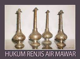 Motosikal, kereta atau kenderaan yang baru dibeli sebaiknya dimandikan dengan air yasin untuk mengelak sesuatu yang tidak diingini berlaku kepada pengguna. Oh Media Adat Renjis Air Mawar Soal Kebiasaan Facebook