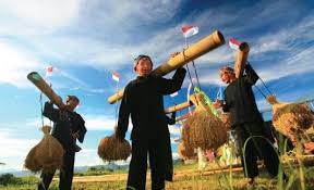 Hal ini kerana, pembangunan negara hari ini juga berlaku akibat daripada perubahan sosio budaya masyarakat. 19 Pengertian Sosial Budaya Menurut Para Ahli Dan Secara Umum