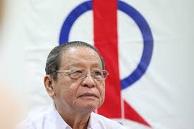 Lim kit siang digantung 6 bulan dari menghadiri sidang parlimen. Sejarah Hidup Lim Kit Siang Dari Dap The Patriots