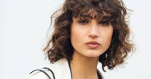 Winter Hair Trends: Hairstyles & Haircuts Huge In NYC
