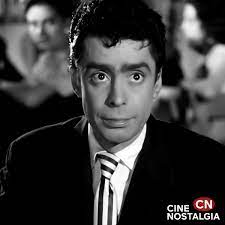 CineNostalgia TV - #JuevesDeGalanes Adalberto Martínez mejor conocido por  el sobrenombre de "Resortes", fue un famoso actor mexicano que trabajó en  la vida artística por más de 70 años. Reconocido principalmente por