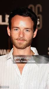 40 Photos & High Res Pictures