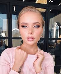 Lisa Belman (lisashines)