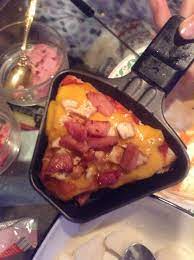 Raclette Pizza Toast Bread Cover With Sauce Pepperoni Mushroom Onion Favourite Cheese Ham And Bacon Nice Raclette Recipes Stuffed Mushrooms Recipes