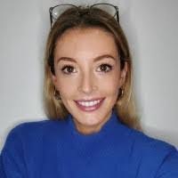 Holly Hambright's Instagram, Twitter & Facebook